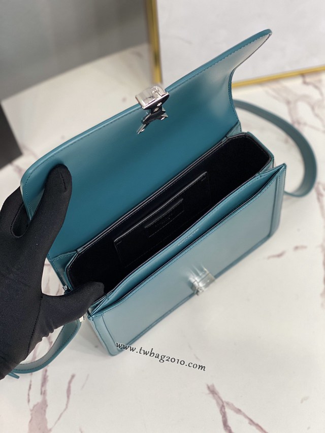 YSL专柜款女包 聖羅蘭經典款MONOGRAM金屬旋扣大號郵差包 YSL肩背斜挎包 634305  jjh1079